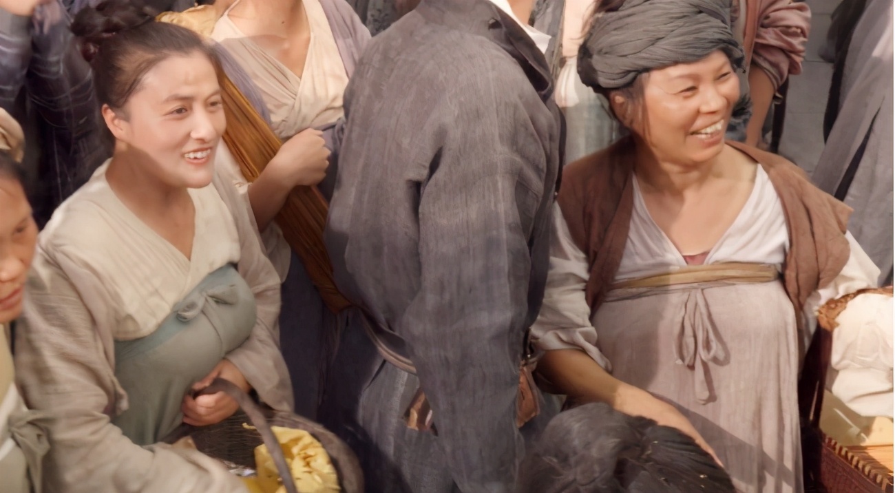 古代拖地长裙,古代穿长裙怎么干活