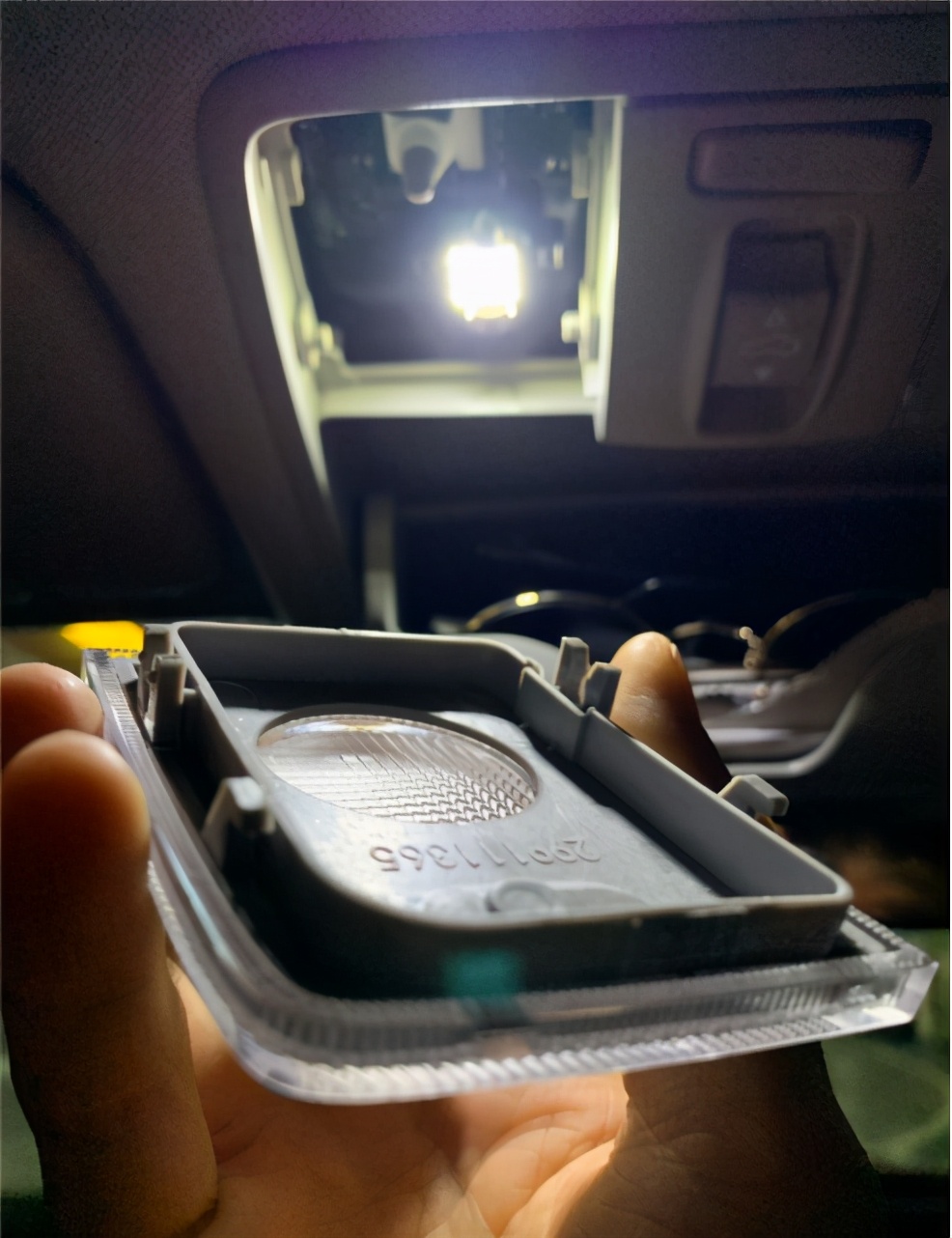 自己动手换led灯灯芯教程,自己动手换led灯泡