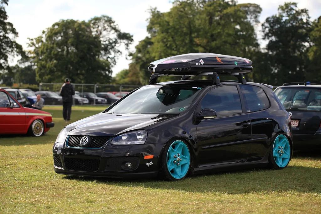 普通车如何改轮圈 (汽车可以改轮圈样式吗)