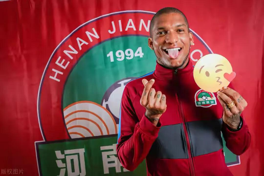 河南建业队员合影,河南建业王上源定妆照