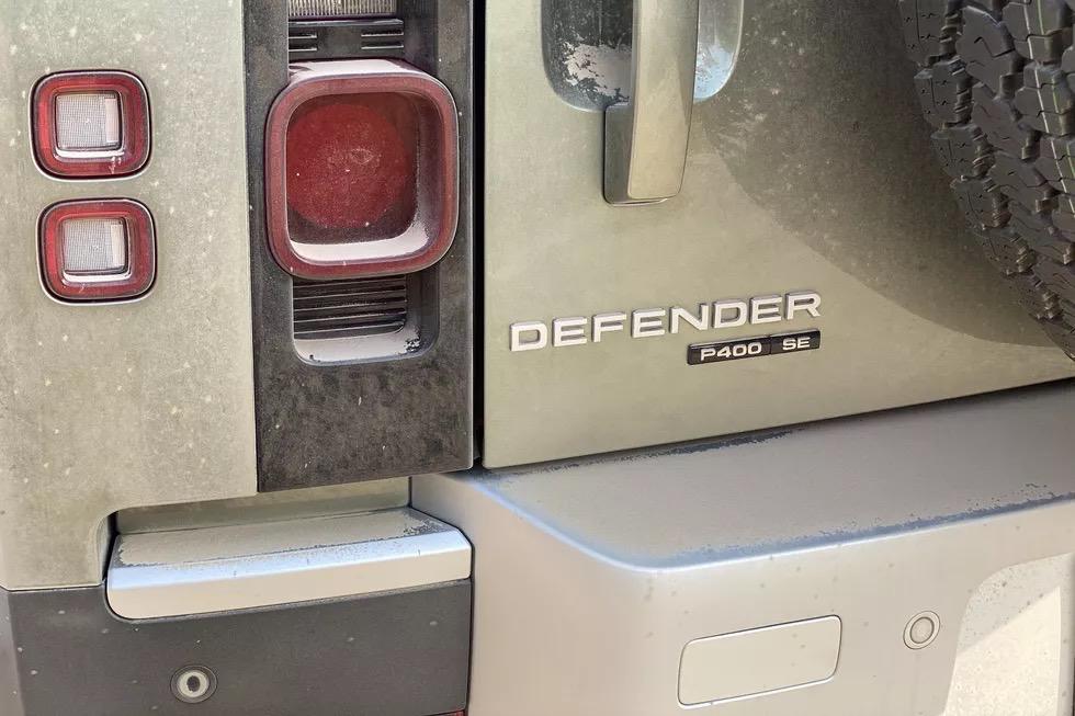 2023款路虎卫士110p400x驾驶感受,2024款路虎卫士110版测评