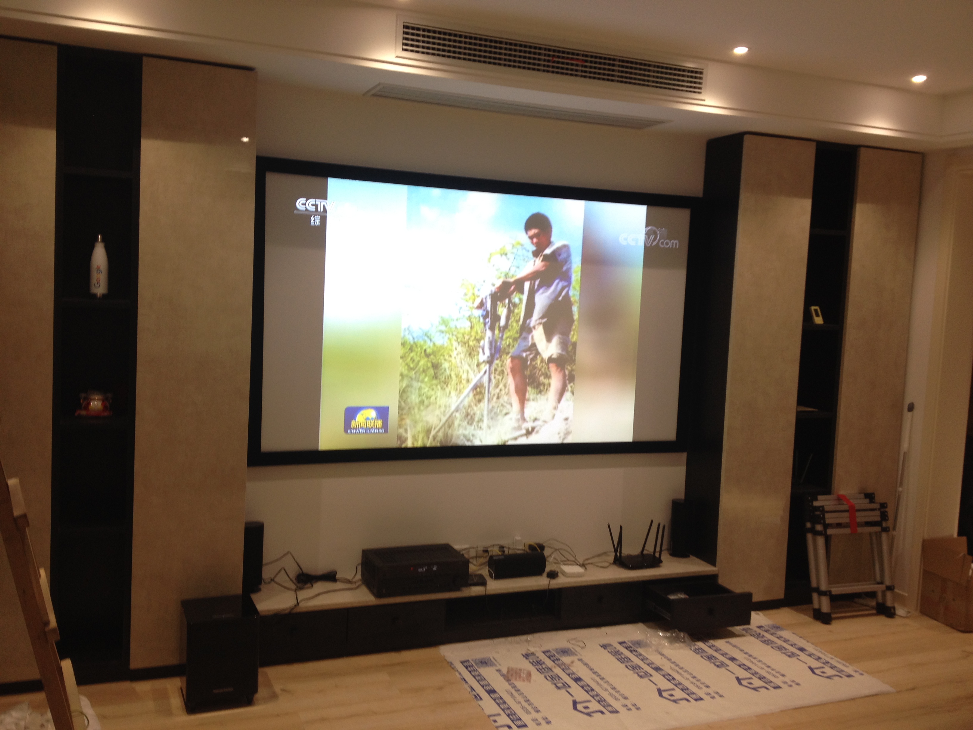 家庭影院嵌入式音响案例,家庭卫星影院5.1音响推荐