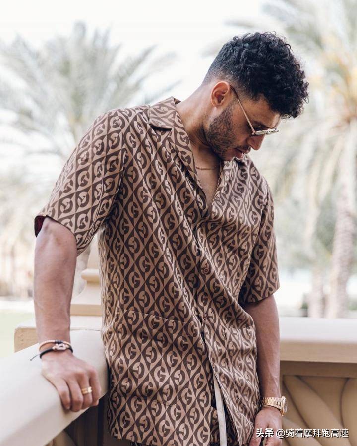 球场的战士,球场上的战士