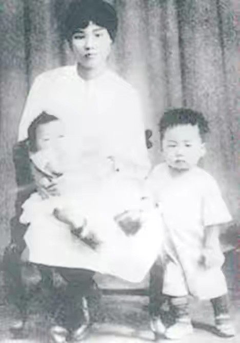 毛主席的唯一孙媳妇刘滨,26岁嫁给*新宇毛**,邵华:你应该去读书