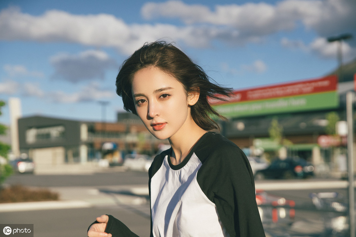 没想到涂口红也可以这么爽,古力娜扎用的是哪一款口红