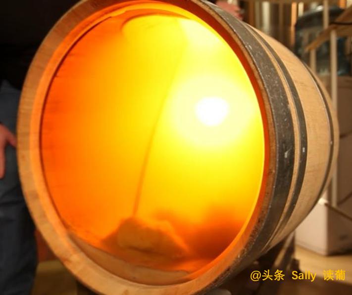 红酒在酒庄经历了什么？争议如此大？朱广权式幽默告诉你