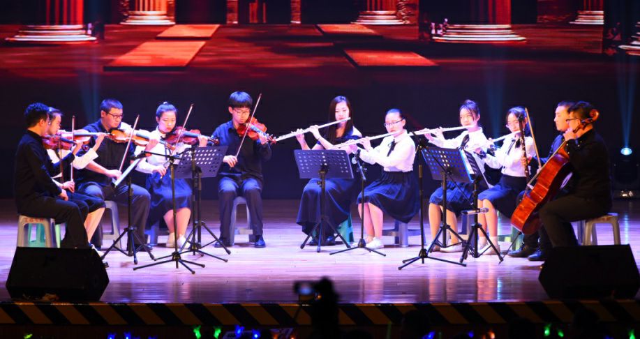 大连开发区十三中,大连十三中是什么档次的学校