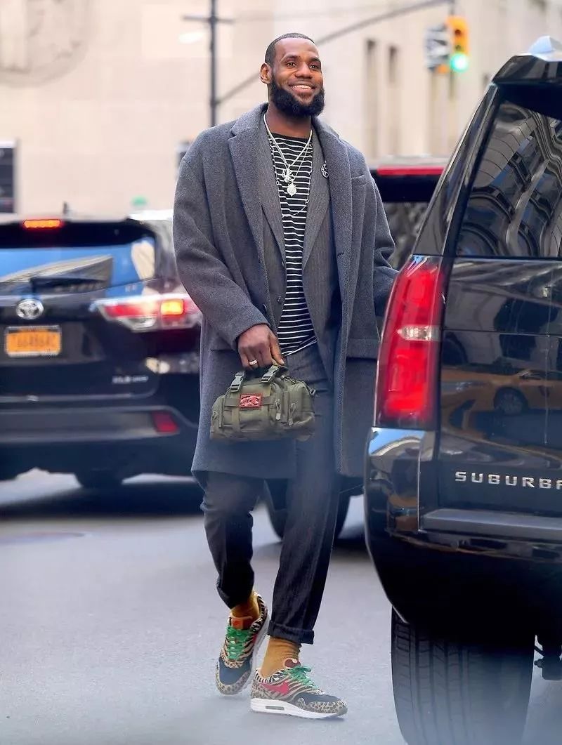 始于球技忠于人品库里,詹姆斯最极致的个人表现