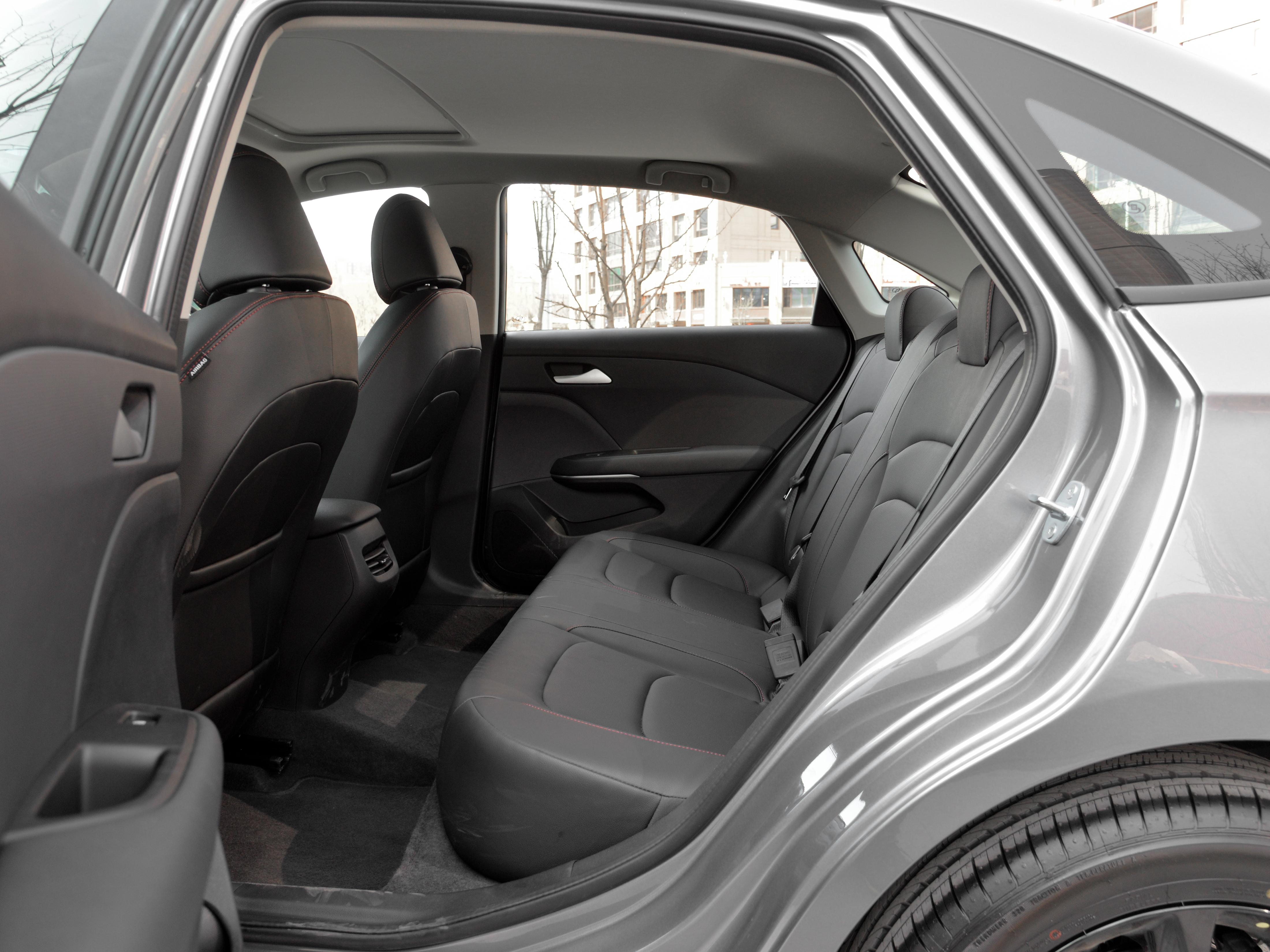 合资车5-8万左右的科鲁泽新车推荐,最新款雪佛兰科鲁泽深度测评