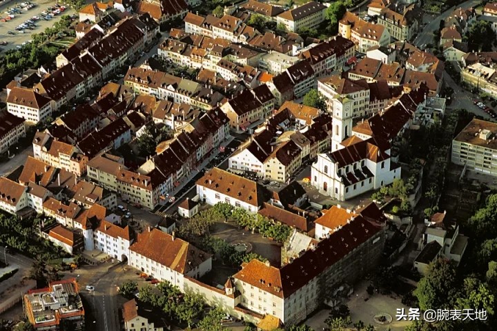 严屹宽受邀亮相戛纳电影节,严屹宽最新行程