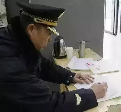 气哭专业画家，画画10年还不如保安大叔，流浪大爷，食堂大姐？