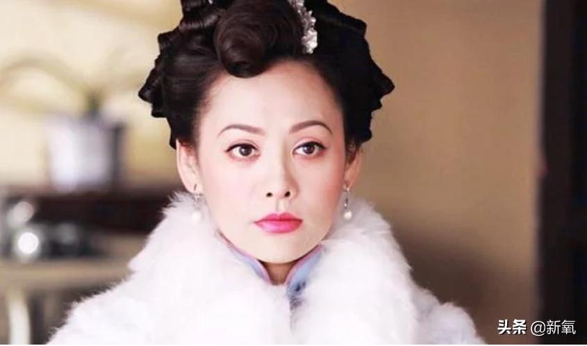 自带情绪的眼睛,最近流行三白眼美人