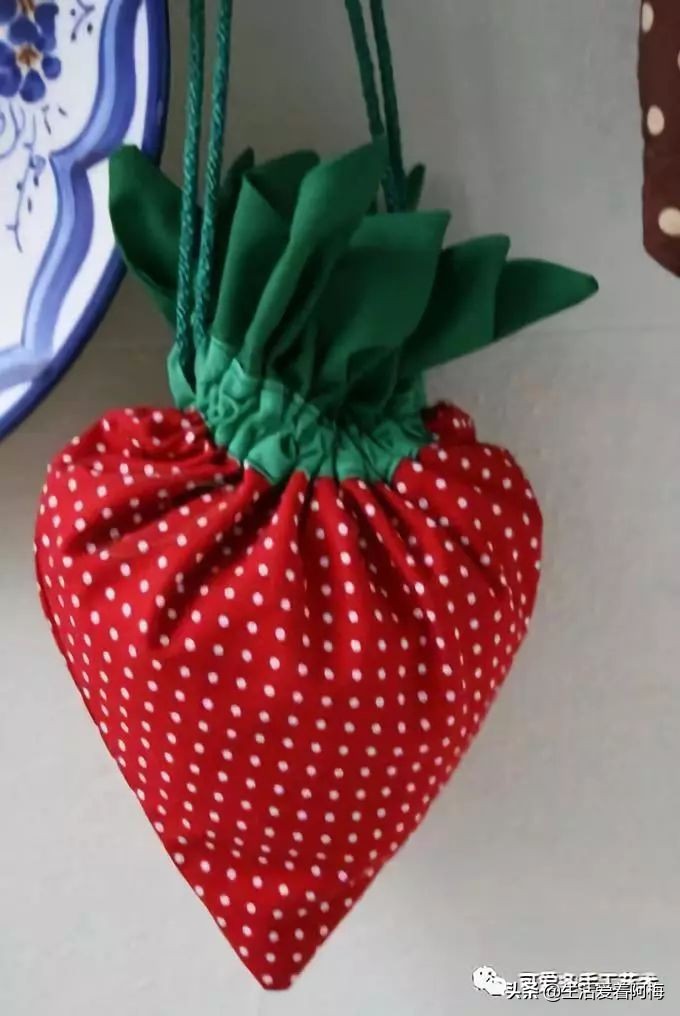 废旧衣服做的袋子,旧衣服做环保购物袋