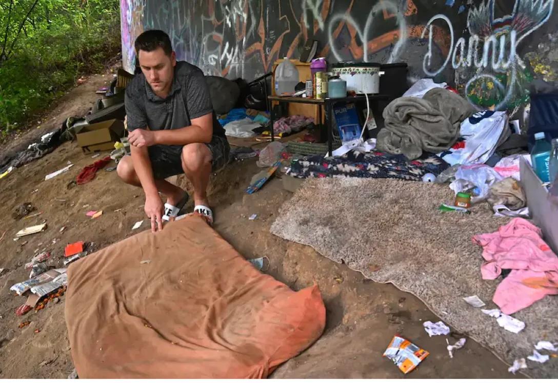 毒瘾治疗失败了。脑部手术能救他吗？