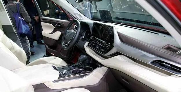 新一代汉兰达实车曝光,汉兰达为什么是家用神车