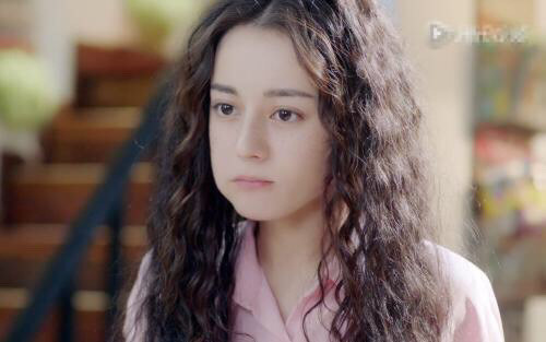 最没诚意的丑女逆袭剧，热巴梁洁上榜！网友：最经典的还是它