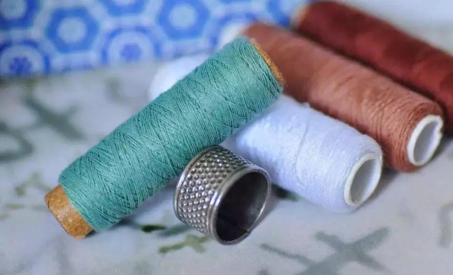 慈母手中线游子身上衣,顶针老物件