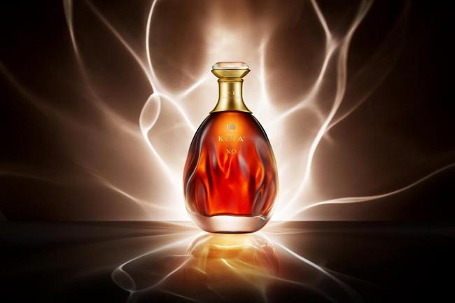 轩尼诗白兰地好喝还是马爹利,马爹利白兰地与轩尼诗白兰地