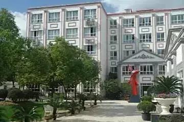 “小牛娃们终于上岸了，上海16所小学名校真题汇总出炉啦！