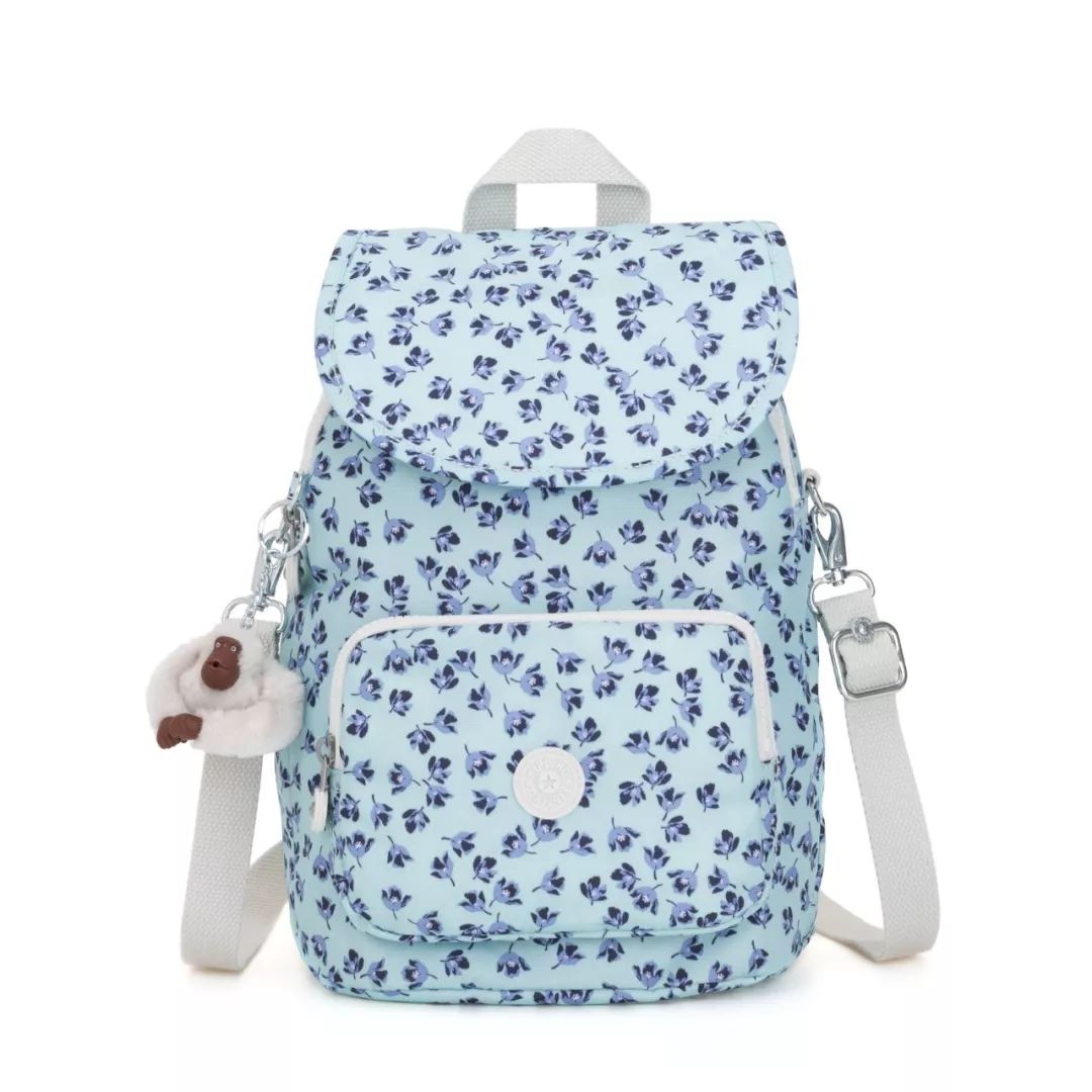 抓住寒暑假的尾巴,抓住假期的尾巴吃喝玩乐