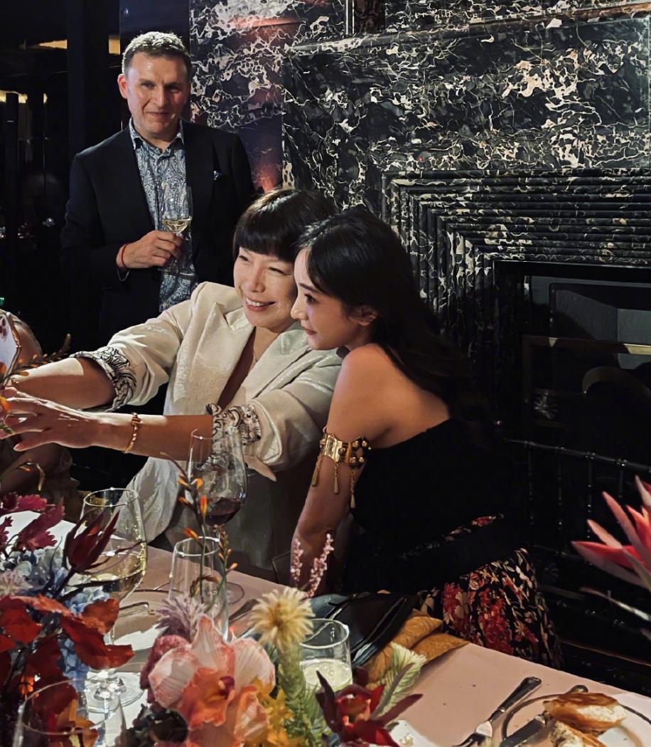 张宇的自拍照,张宇拍照留念