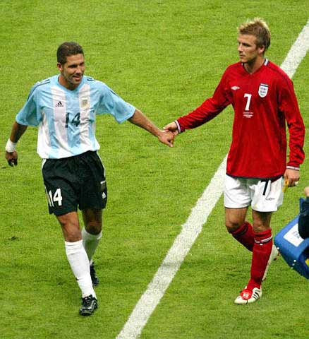 论“演员的自我修养”盘点足球史上那些假摔