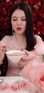 郎朗10亿身价,郎朗现在身价多少亿