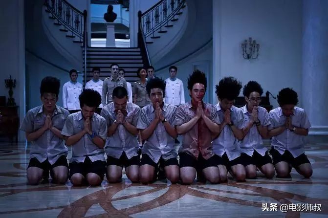 有点搞笑又有点恐怖的恐怖片,特别搞笑又恐怖的恐怖片