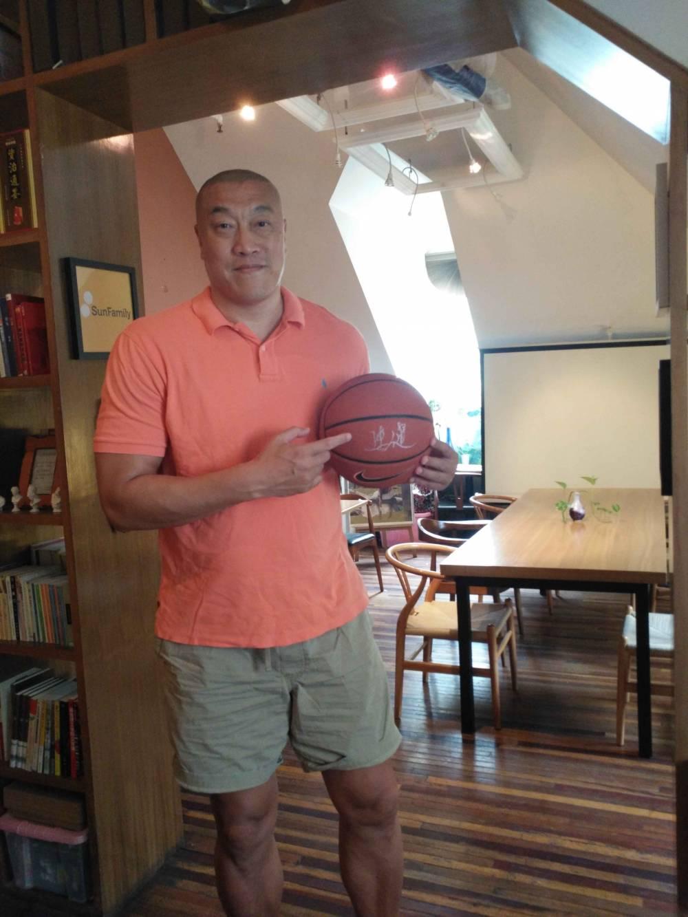 历史第一大前锋是谁,历史第一大前锋为何排不了前五