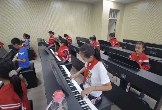 又快又好！来看移民区小学的速度与担当