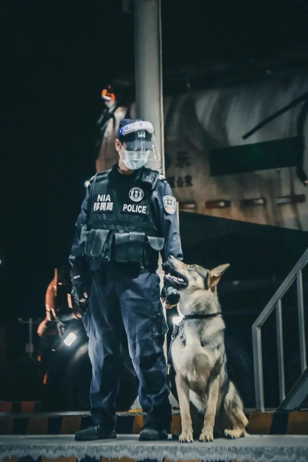 警犬发现百香果里藏毒,百香果藏毒被警犬发现