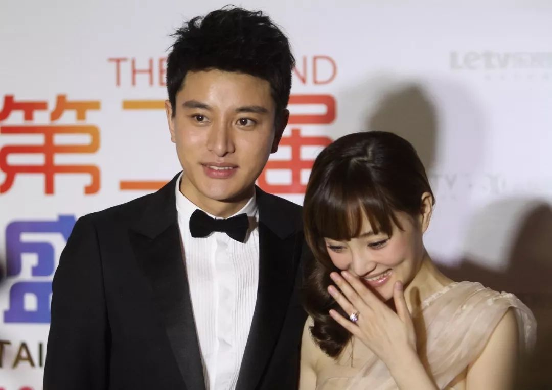 贾乃亮李小璐离婚的前因后果,贾乃亮李小璐离婚消息证实