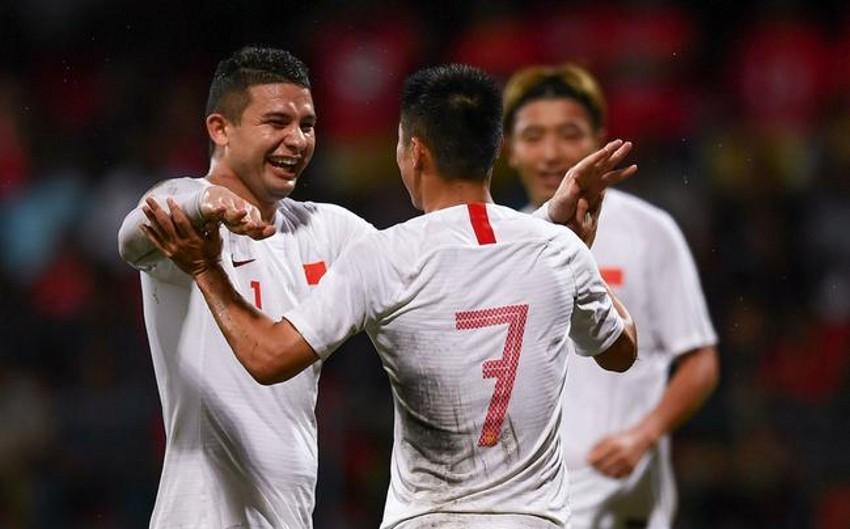 国足晋级18强赛黄健翔,黄健翔等如何评价昨晚的国足比赛