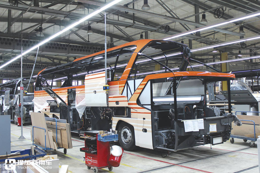 尼奥普兰starliner长多少米,尼奥普兰客车最新款