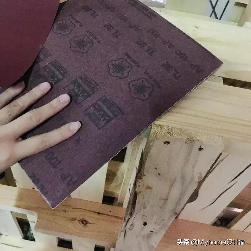 刷漆、铺地,再买个收纳箱搞定,女大学生4千元爆改13m²房间!