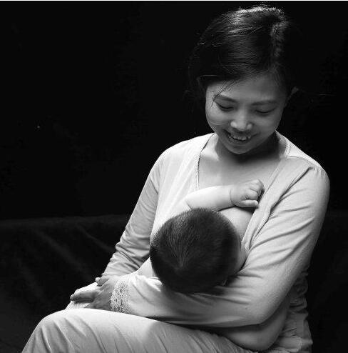 奶水不足该怎么正确追奶,六个月奶水少怎么办如何快速追奶