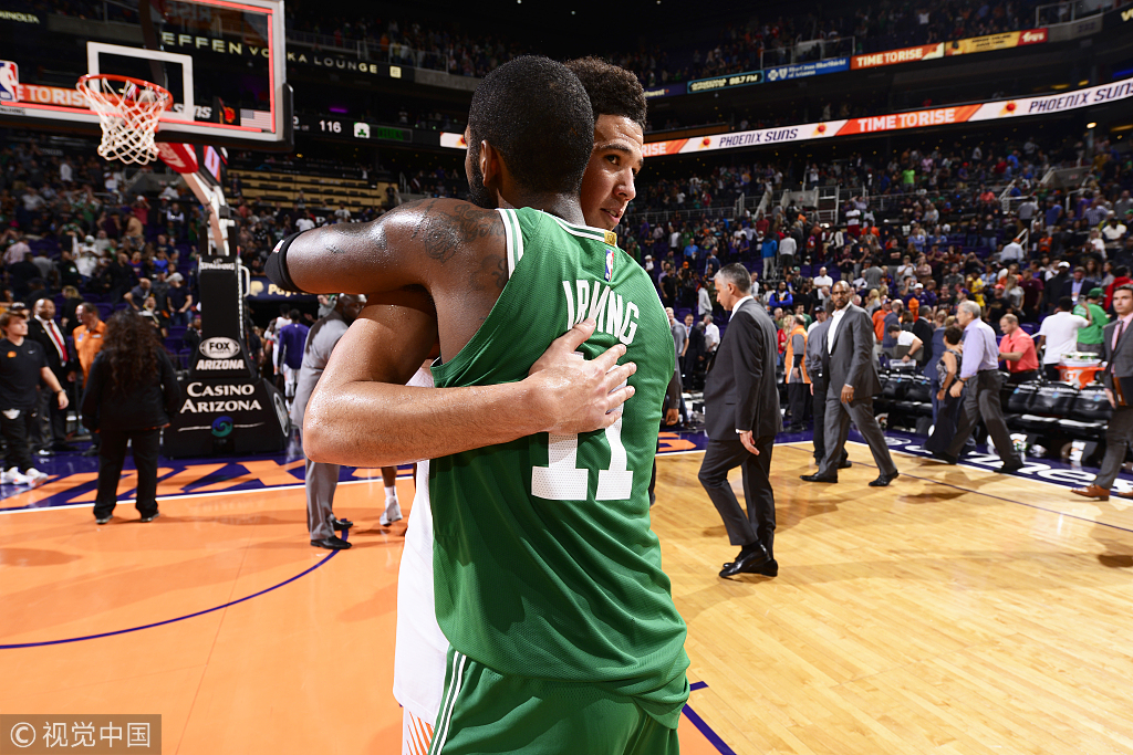 NBA今日球鞋精选：NIKE未来外线头牌“内战”塔克上脚稀有AJ4