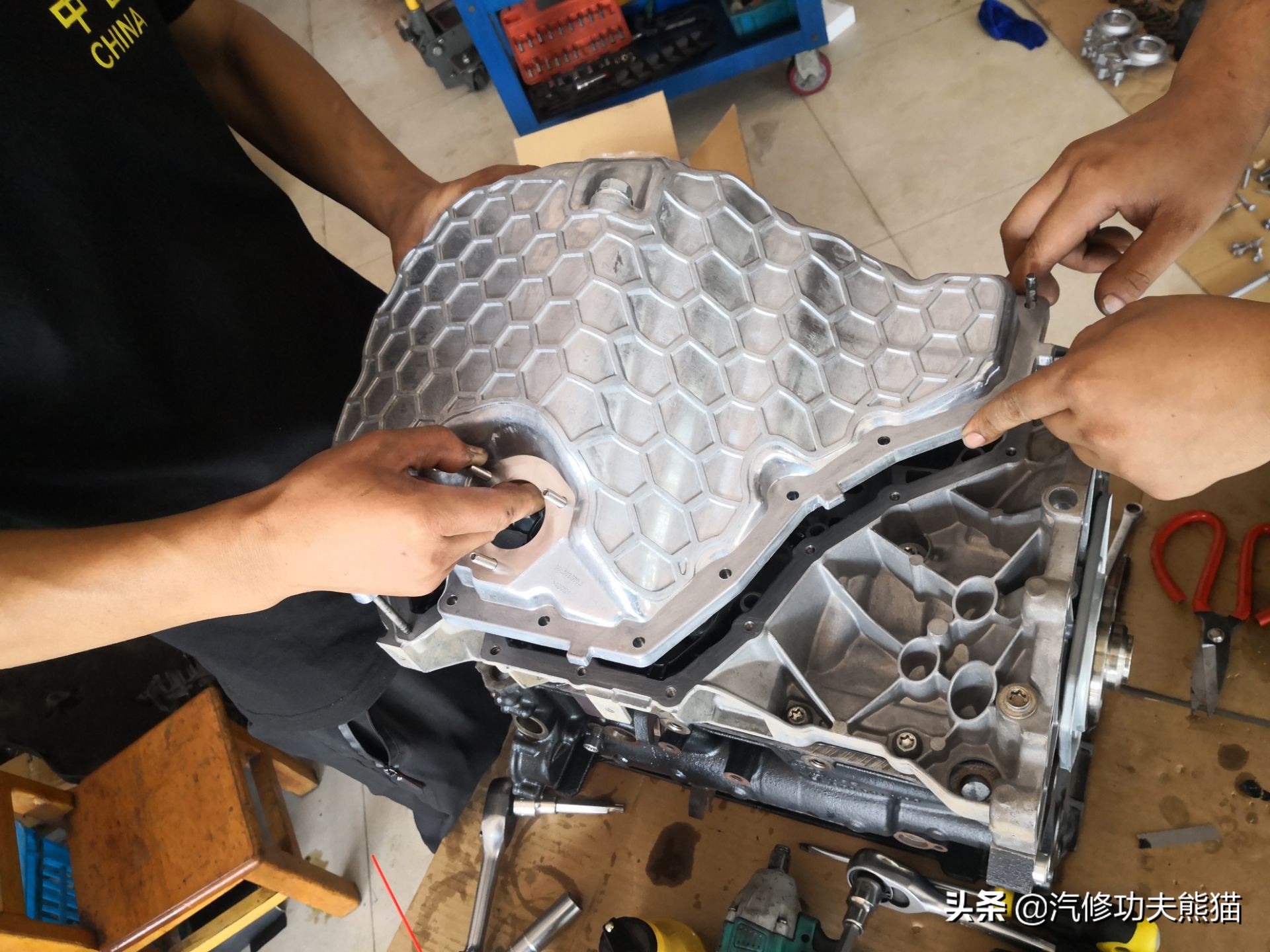 如何检测奥迪三代ea888是否烧机油,大众三代ea888发动机机油灯报警