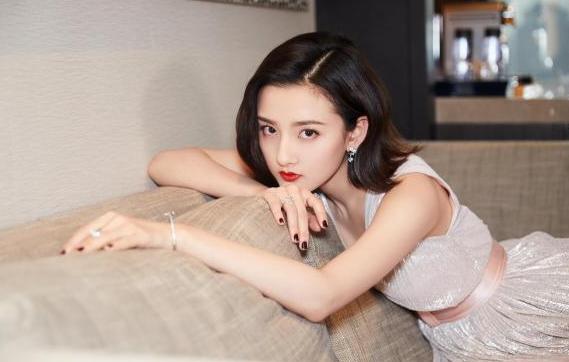 曝光宋祖儿疑醉酒踢人,宋祖儿深夜醉酒乱踢路人