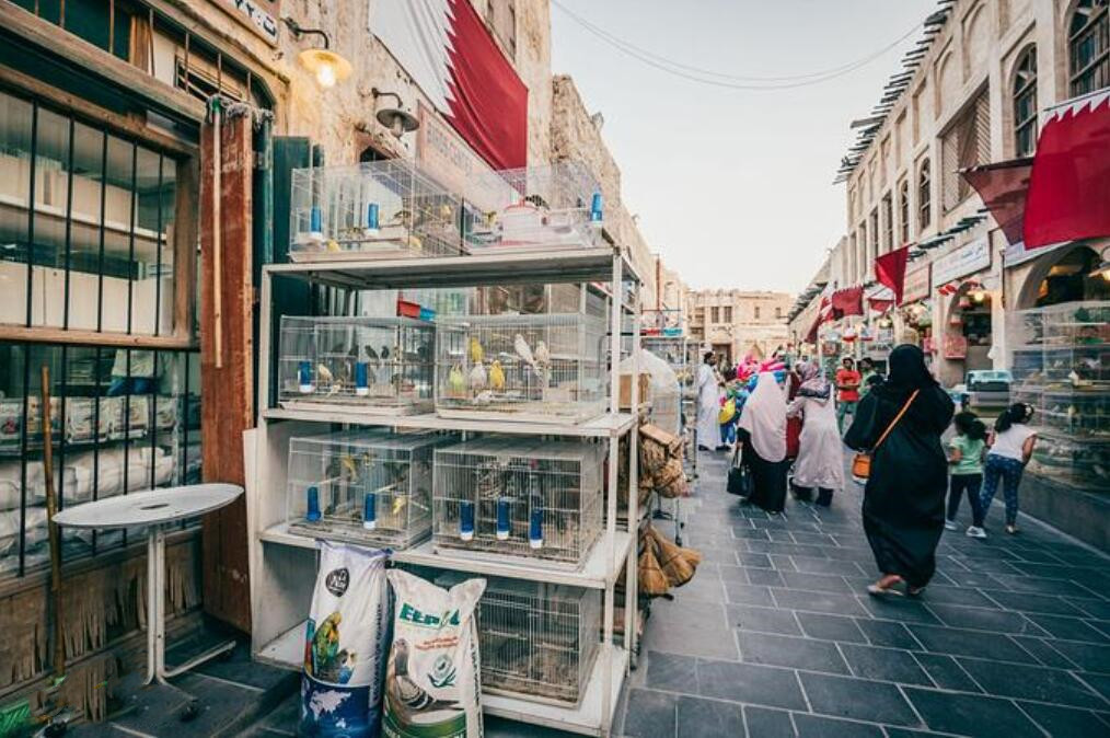 阿联酋是什么时候独立,阿联酋与哪个国家关系比较好