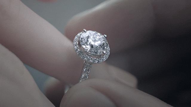 最受欢迎的戒指款式图片价格,钻石戒指款式寓意