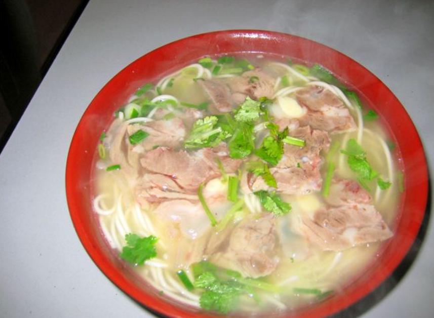 简单好吃的羊肉挂面,汤好喝的羊肉汤面