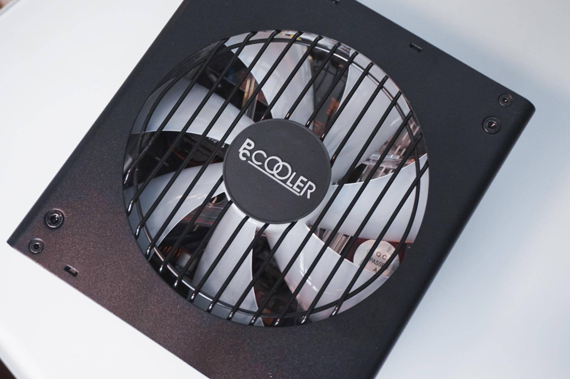 金牌全模组电源超频,超频三七防芯额定550w