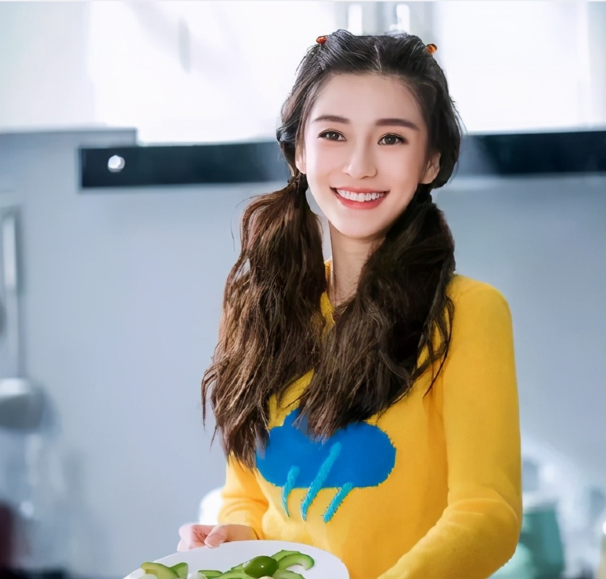 比较火的女明星发型搭配,女明星造型心机发型