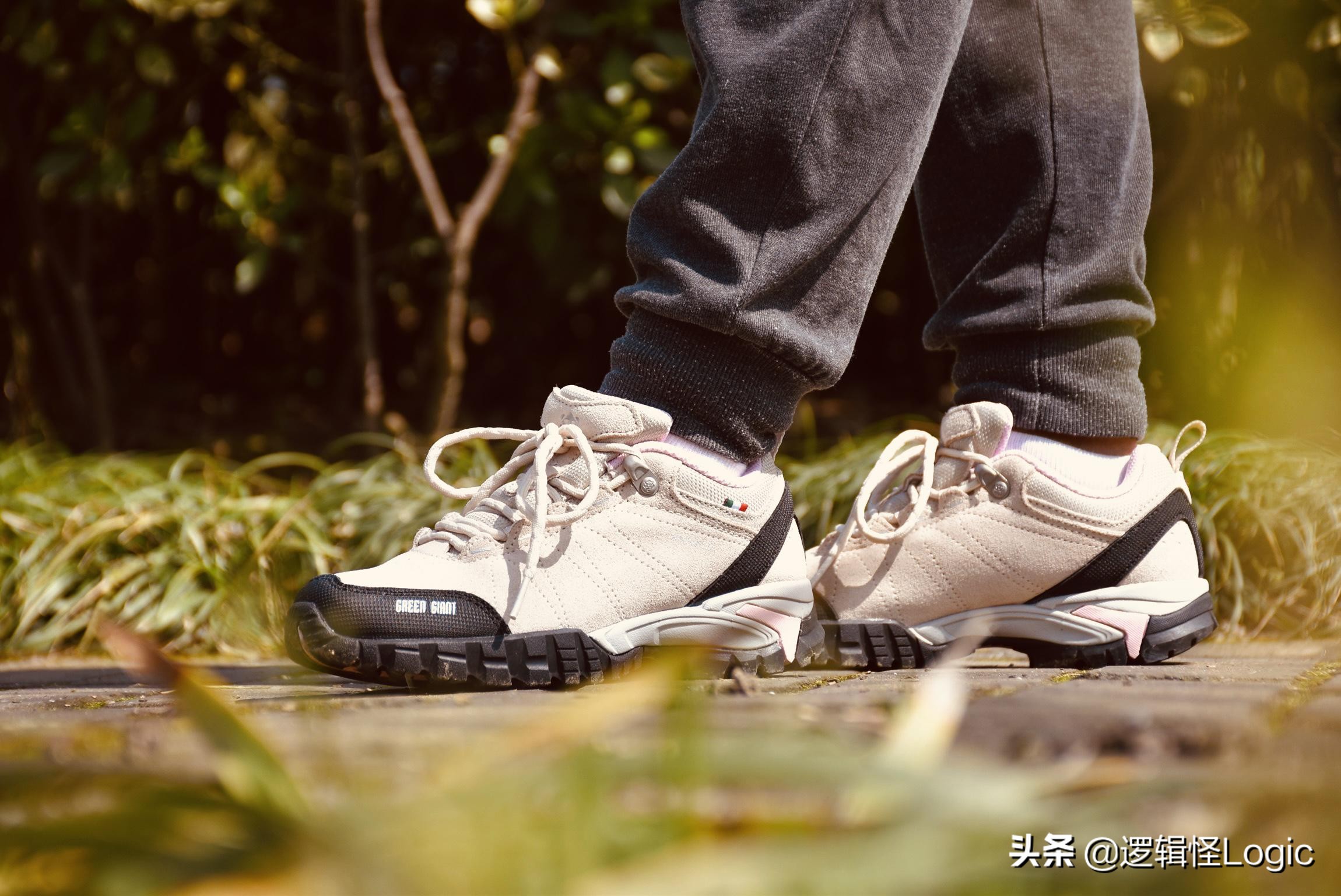 用双脚丈量天地,用脚丈量世界徒步行走