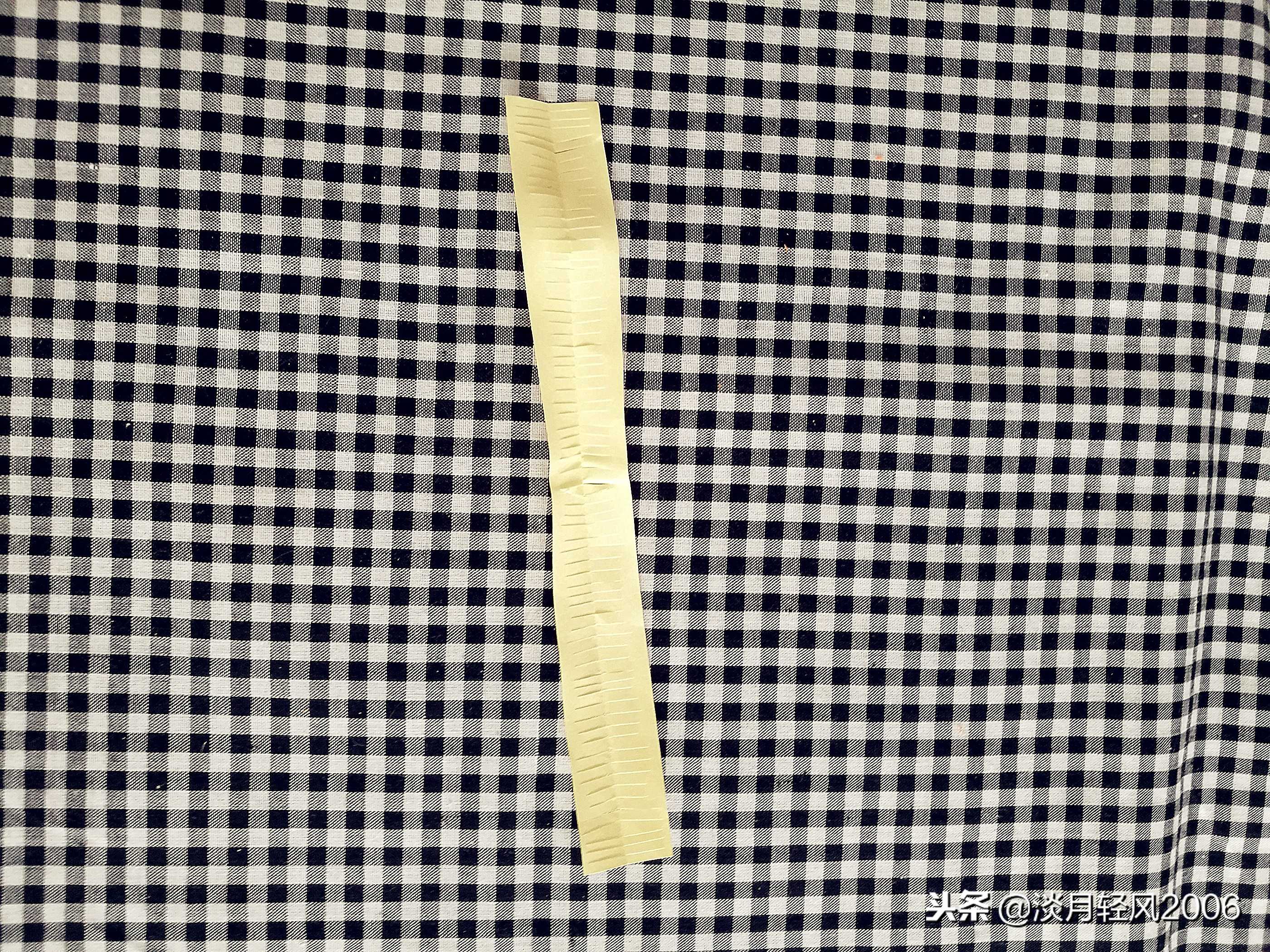 卡纸手工制作小花,用卡纸和棒棒糖做小花送给孩子