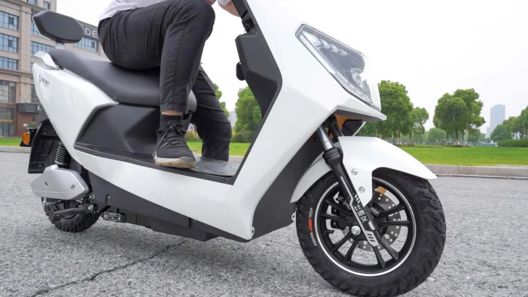 极速58km/h，为硬汉型男打造丨比德文锐舰E50评测报告