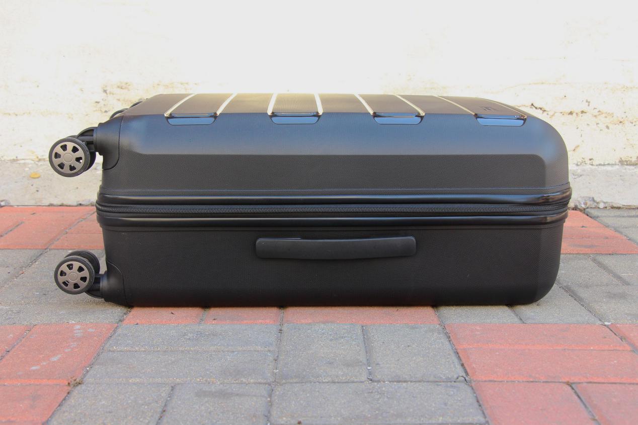 swiza行李箱怎么样,swiza行李箱测评