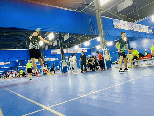 西北工业大学深圳研究院20182019级MBA/MEM羽毛球联谊赛顺利举行