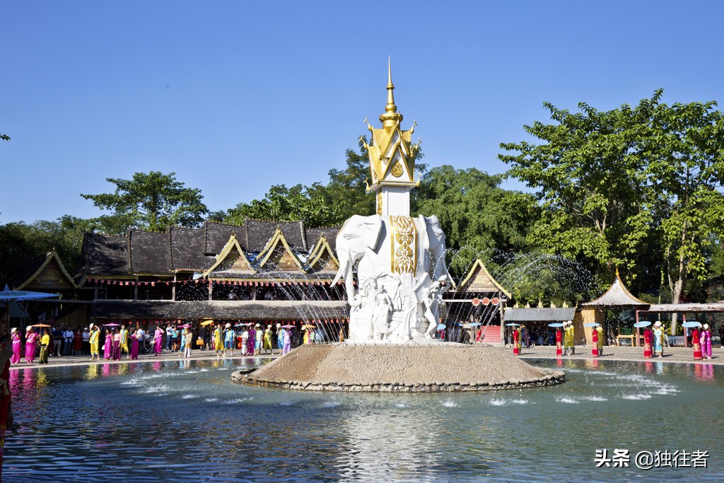 版纳傣族泼水节象脚鼓音乐,傣族新年泼水节西双版纳景洪
